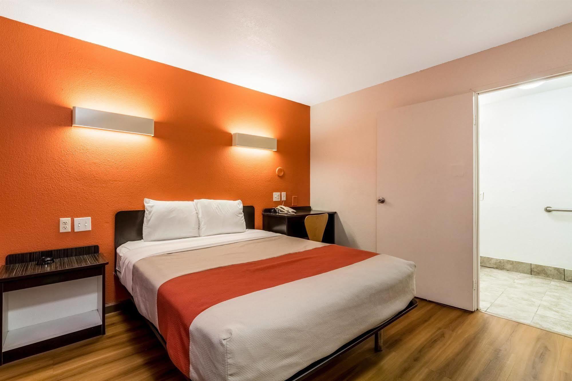 Motel 6-Garland, Tx - Dallas Экстерьер фото